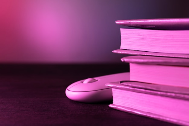 幼儿园大班语言教案-《春天来了》